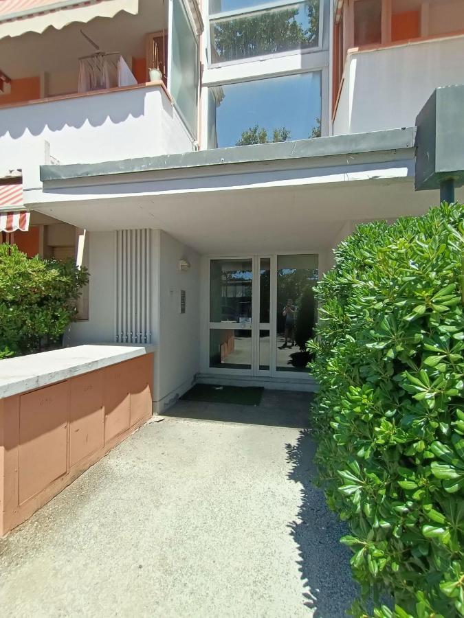 Large Panoramic Terrace 2-Bedroom In Viareggio Sleeps 4 Exterior photo