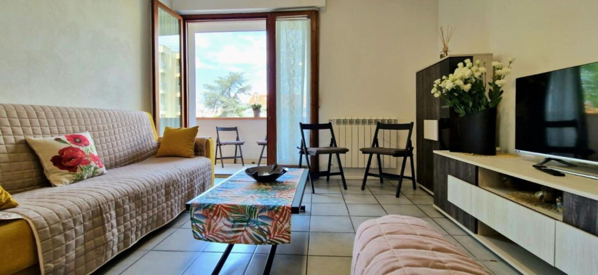 Large Panoramic Terrace 2-Bedroom In Viareggio Sleeps 4 Exterior photo