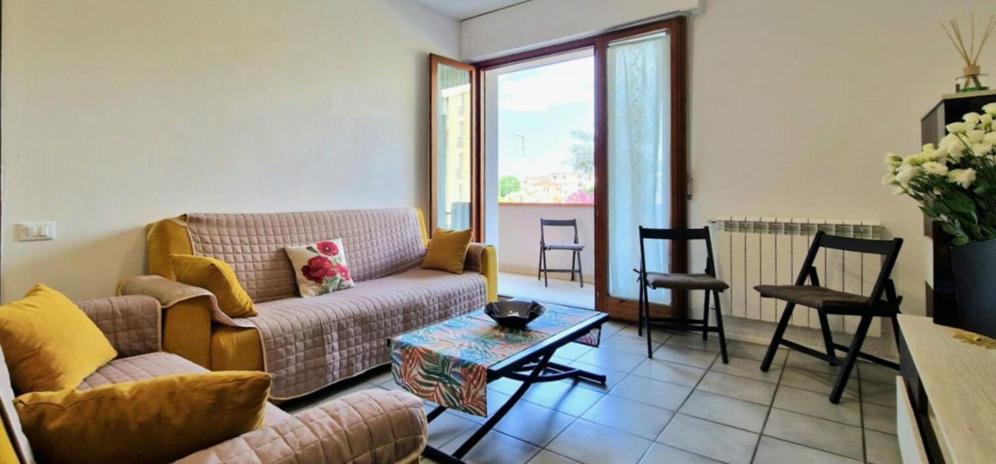 Large Panoramic Terrace 2-Bedroom In Viareggio Sleeps 4 Exterior photo